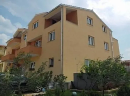 1 Bedroom Gorgeous In Appartement